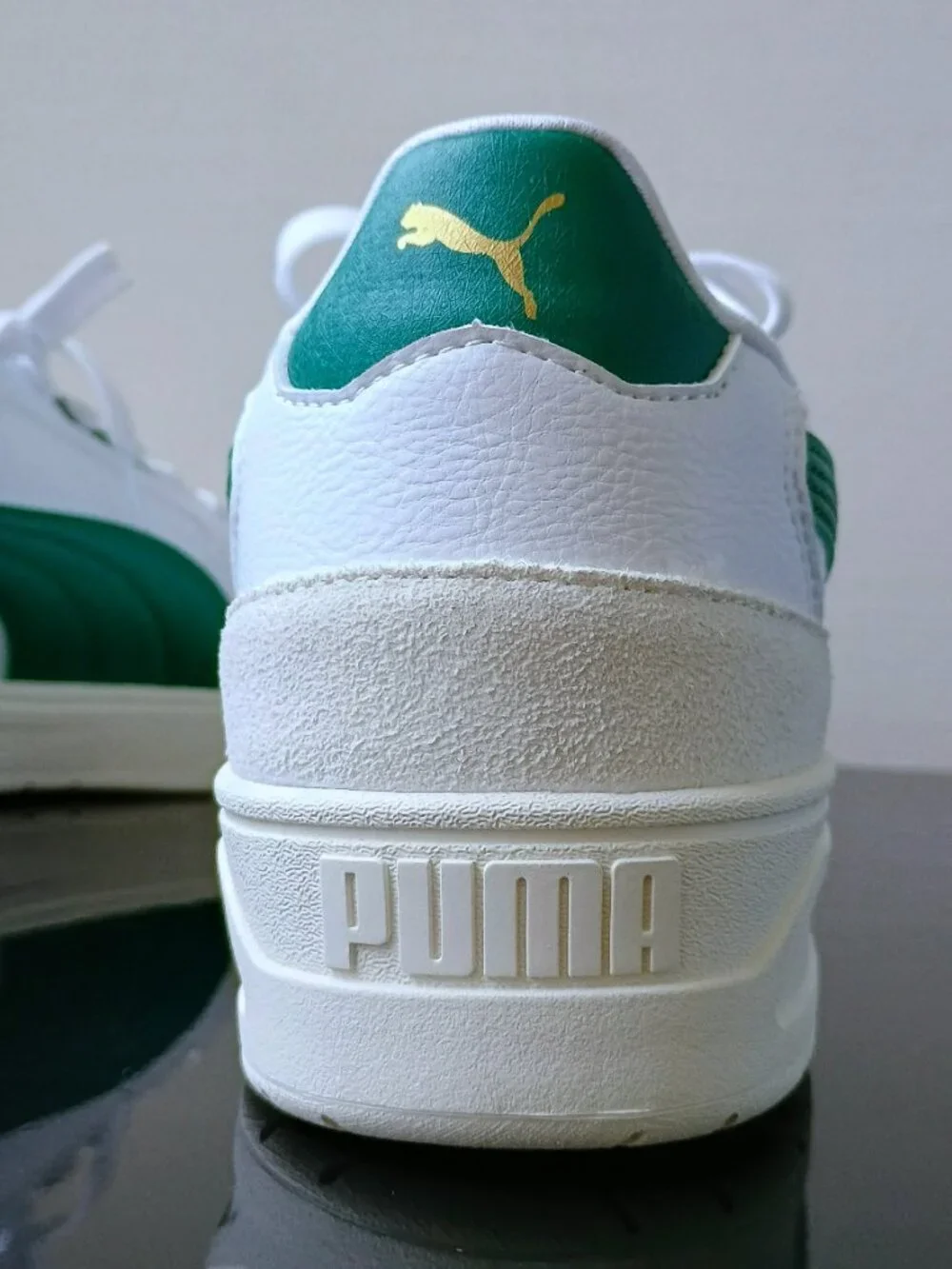 Puma Men's Shuffle Downtown Leather Sneaker in White / Emerald / Ice / Puma Gold